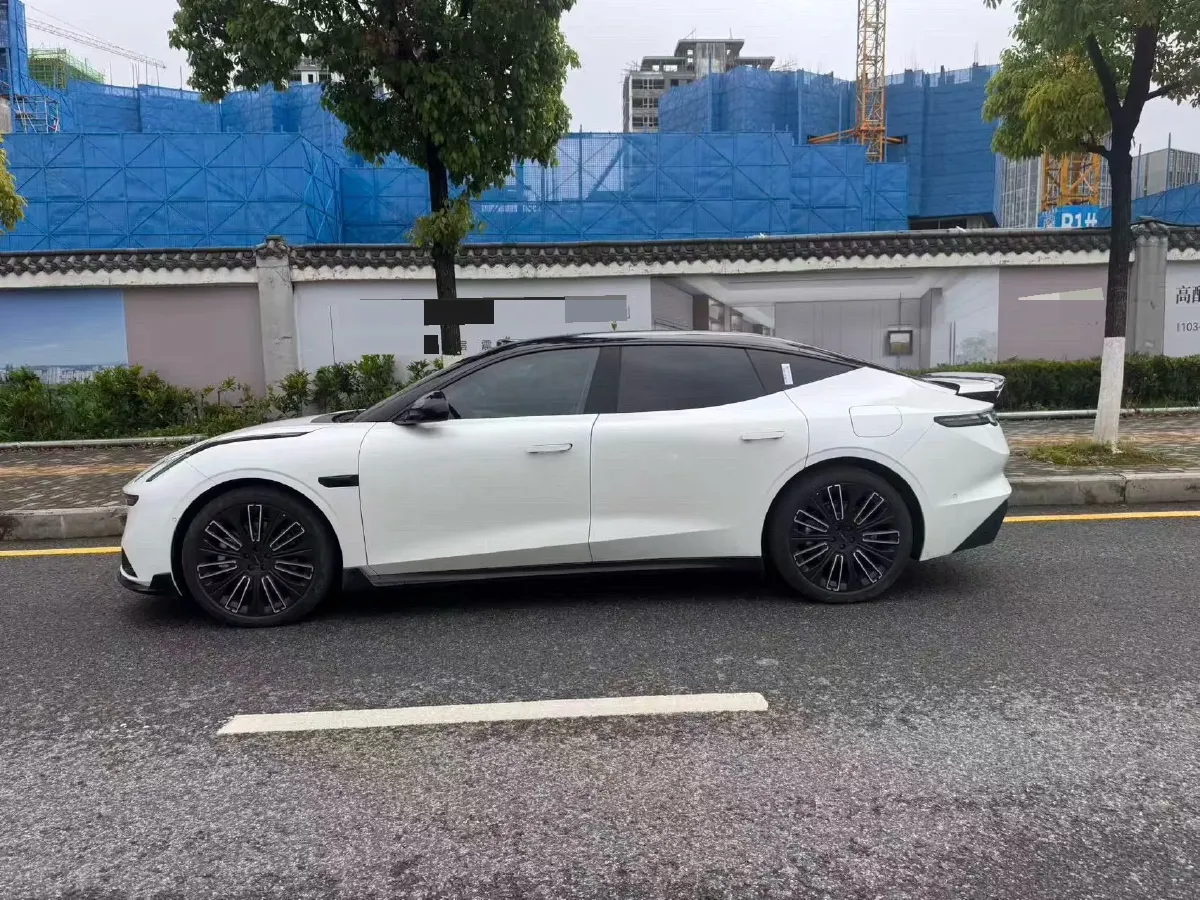 2025 LYNK&CO 10 EM-P 1.5T 163HP L4 3DHT PHEV,autocango,china used car exporter,china ev exporter,chinese used car exporter,chinese used ev exporter