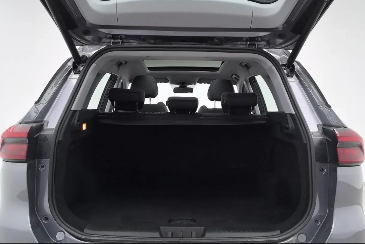 2021 Chery Tiggo 7 Plus 1.6T 197HP L4 7DCT,autocango,china used car exporter,china ev exporter,chinese used car exporter,chinese used ev exporter