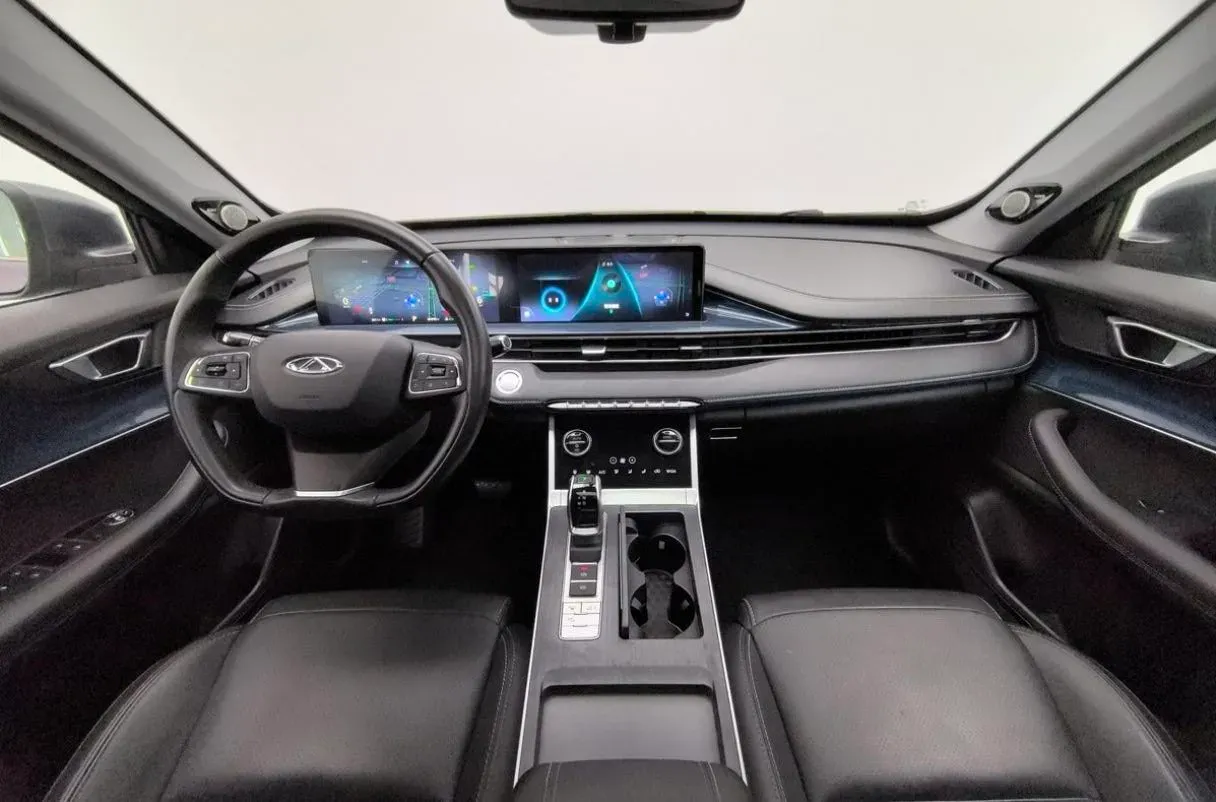 2021 Chery Tiggo 7 Plus 1.6T 197HP L4 7DCT,autocango,china used car exporter,china ev exporter,chinese used car exporter,chinese used ev exporter