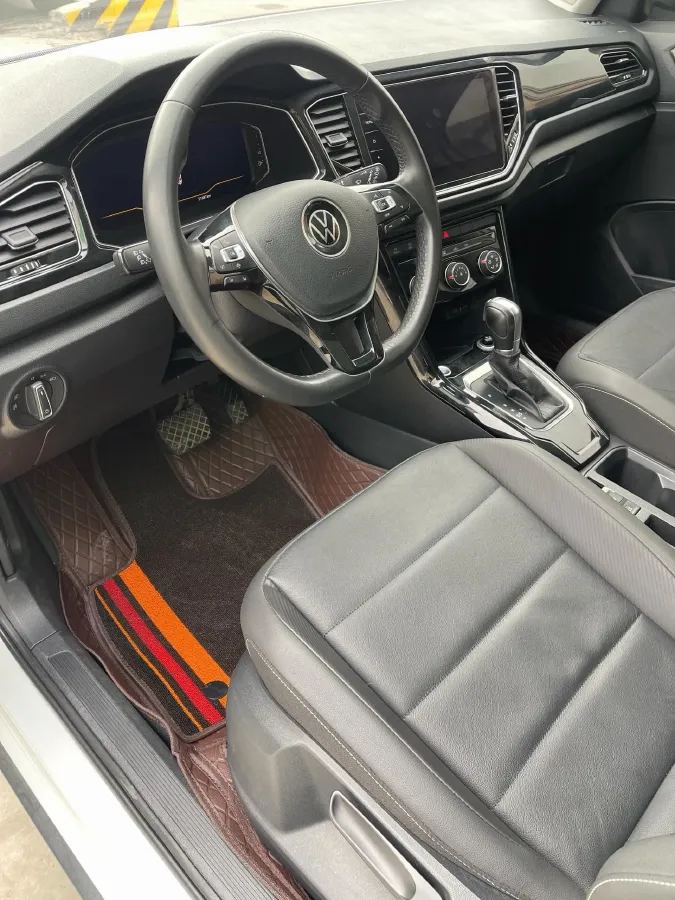 2020 Volkswagen T-Roc 1.4T 150HP L4 7DCT,autocango,china used car exporter,china ev exporter,chinese used car exporter,chinese used ev exporter