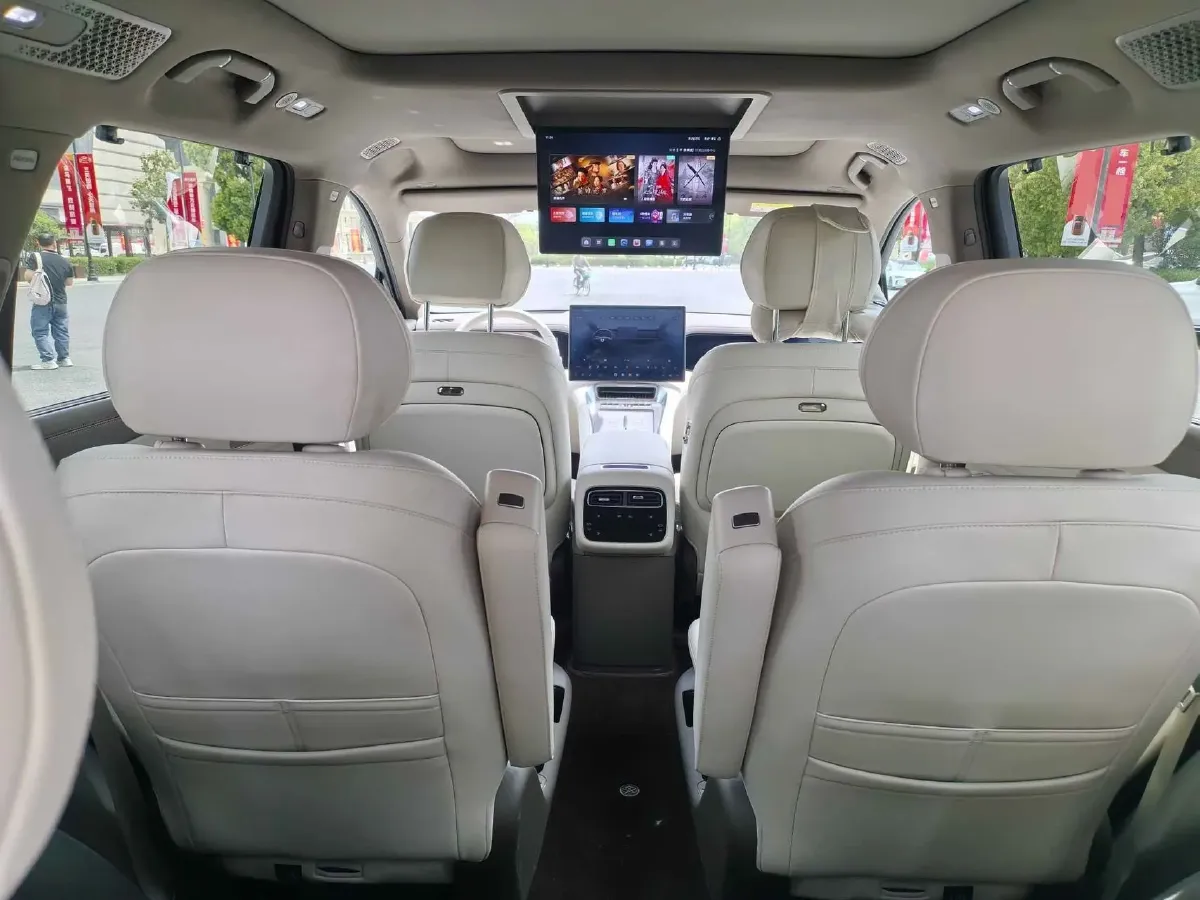 2025 Denza DenzaN8L 2.0T 207HP L4 E-CVT PHEV,autocango,china used car exporter,china ev exporter,chinese used car exporter,chinese used ev exporter