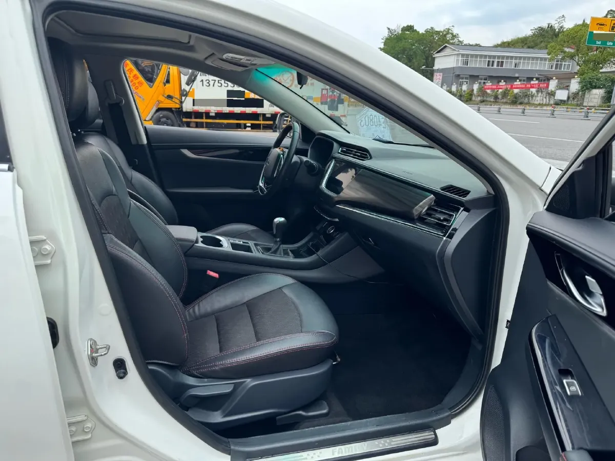2018 HaiMa Family F5 1.6L 125HP L4 6AT,autocango,china used car exporter,china ev exporter,chinese used car exporter,chinese used ev exporter
