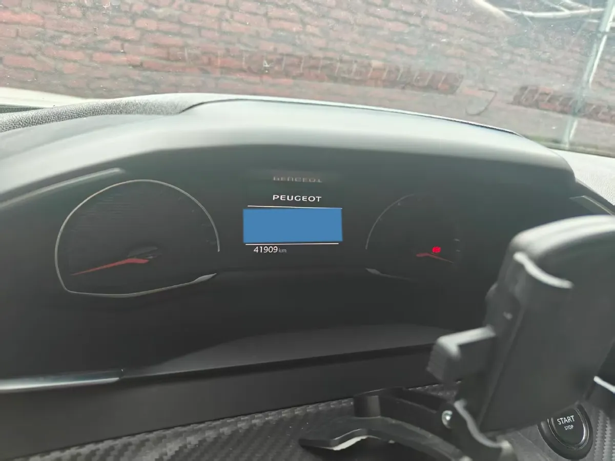 2022 Peugeot 2008 1.2T 136HP L3 6DCT,autocango,china used car exporter,china ev exporter,chinese used car exporter,chinese used ev exporter