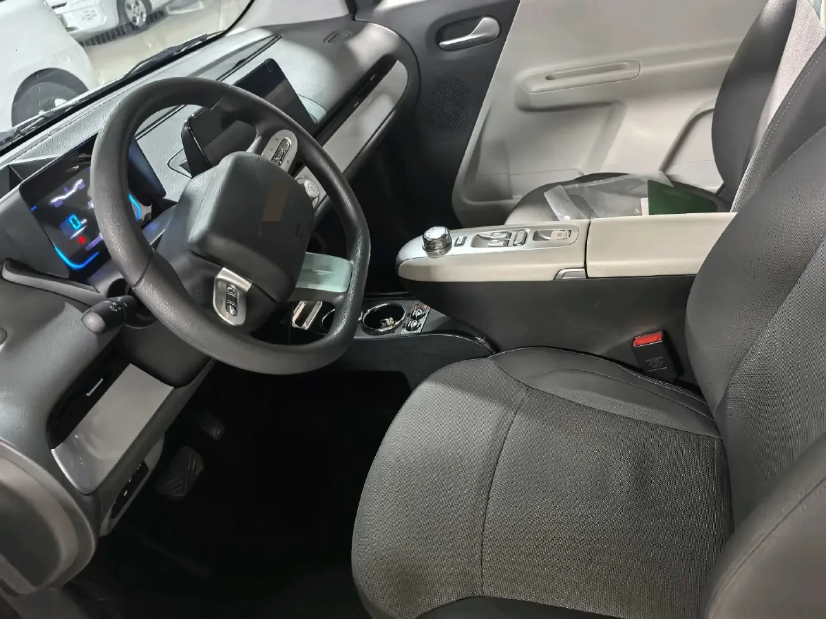 2025 LingBox BOX BEV 19.2KWH,autocango,china used car exporter,china ev exporter,chinese used car exporter,chinese used ev exporter