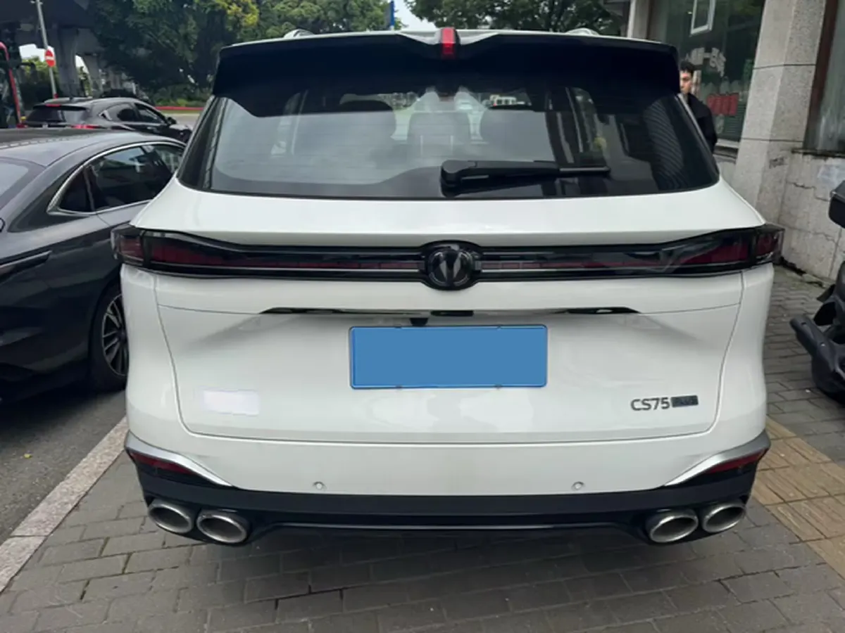 2025 ChangAn CS75 Plus 2.0T 233HP L4 8AT,autocango,china used car exporter,china ev exporter,chinese used car exporter,chinese used ev exporter