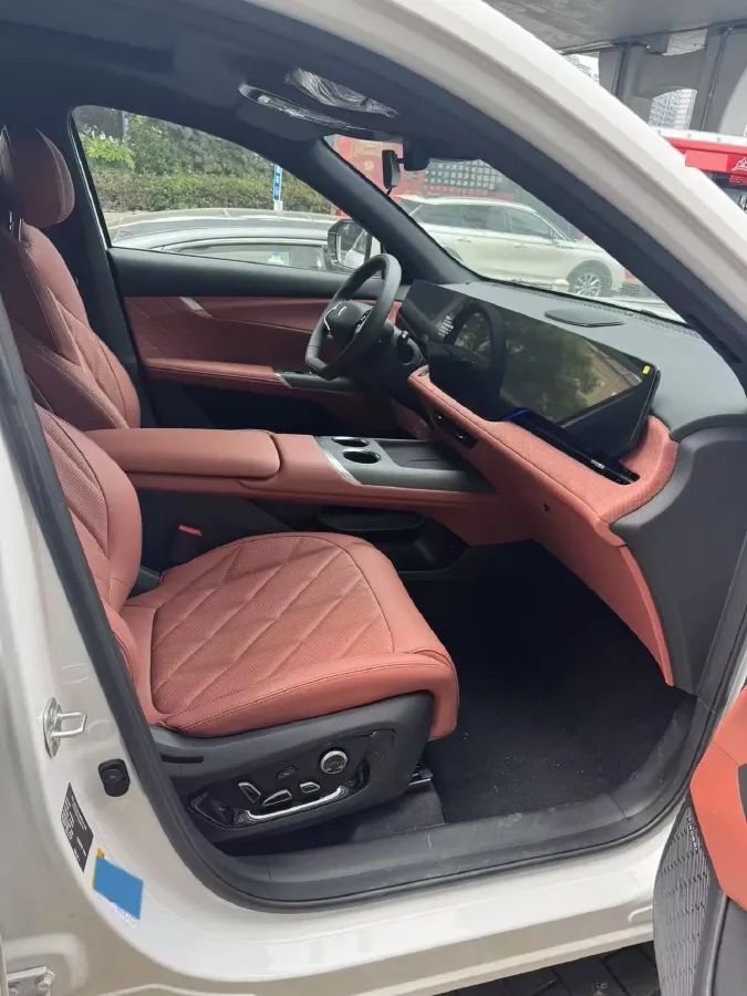 2025 ChangAn CS75 Plus 2.0T 233HP L4 8AT,autocango,china used car exporter,china ev exporter,chinese used car exporter,chinese used ev exporter