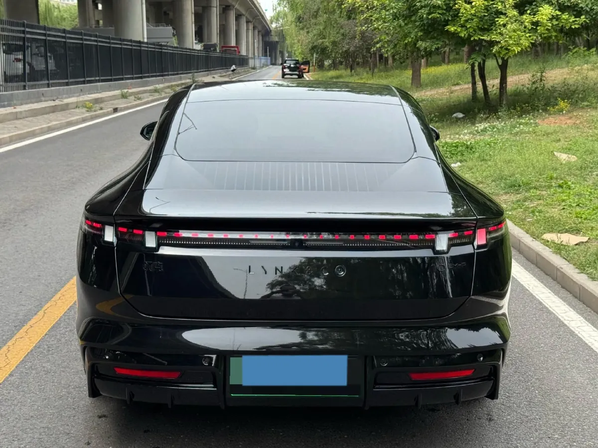 2025 LYNK&CO 10 EM-P 1.5T 163HP L4 3DHT PHEV,autocango,china used car exporter,china ev exporter,chinese used car exporter,chinese used ev exporter