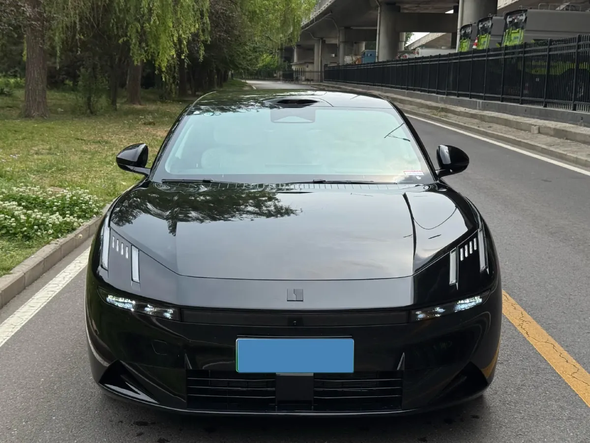 2025 LYNK&CO 10 EM-P 1.5T 163HP L4 3DHT PHEV,autocango,china used car exporter,china ev exporter,chinese used car exporter,chinese used ev exporter