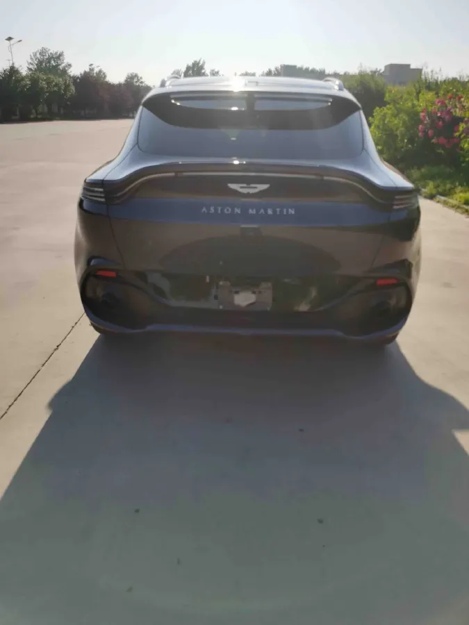 2021 Aston Martin DBX 4.0T 550HP V8 9AT,autocango,china used car exporter,china ev exporter,chinese used car exporter,chinese used ev exporter