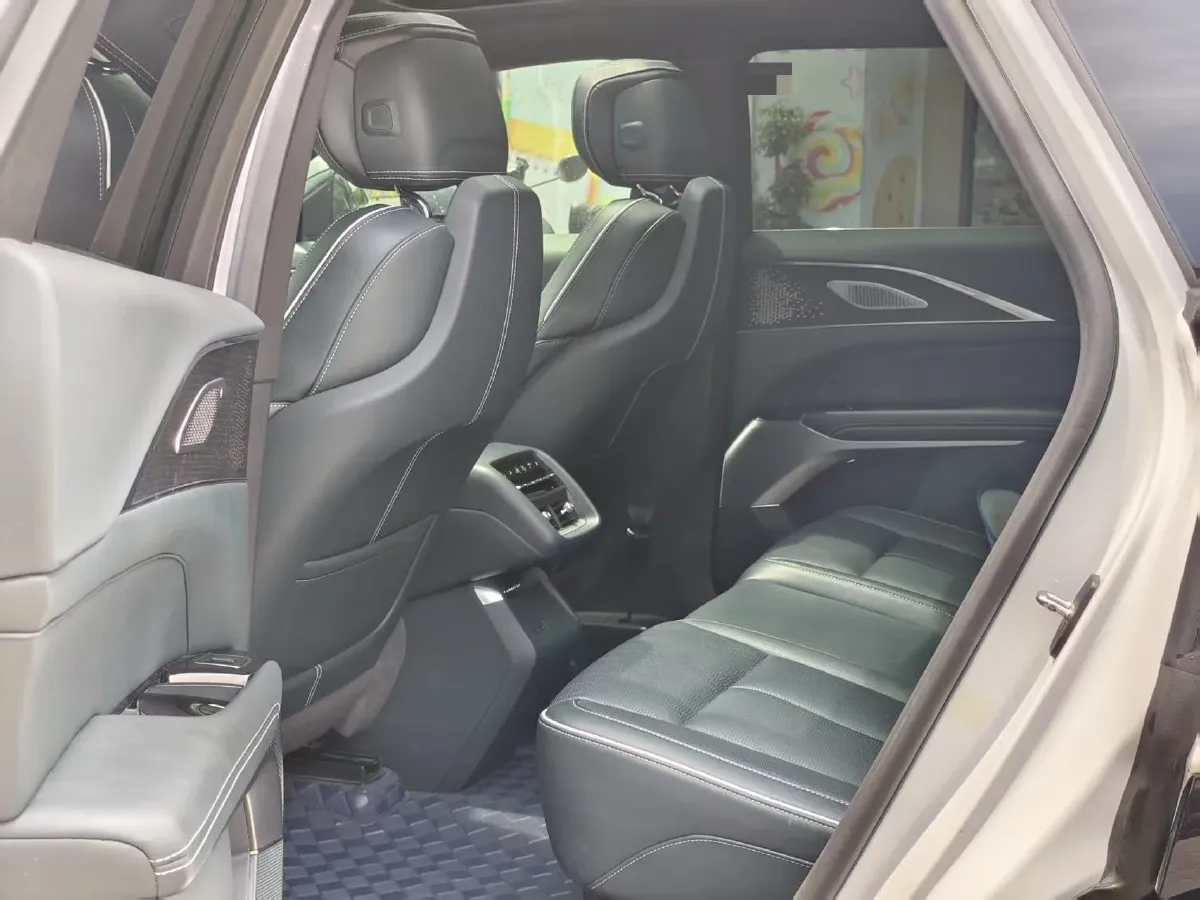 2022 Cadillac IQ Lyriq BEV 95.7KWH,autocango,china used car exporter,china ev exporter,chinese used car exporter,chinese used ev exporter
