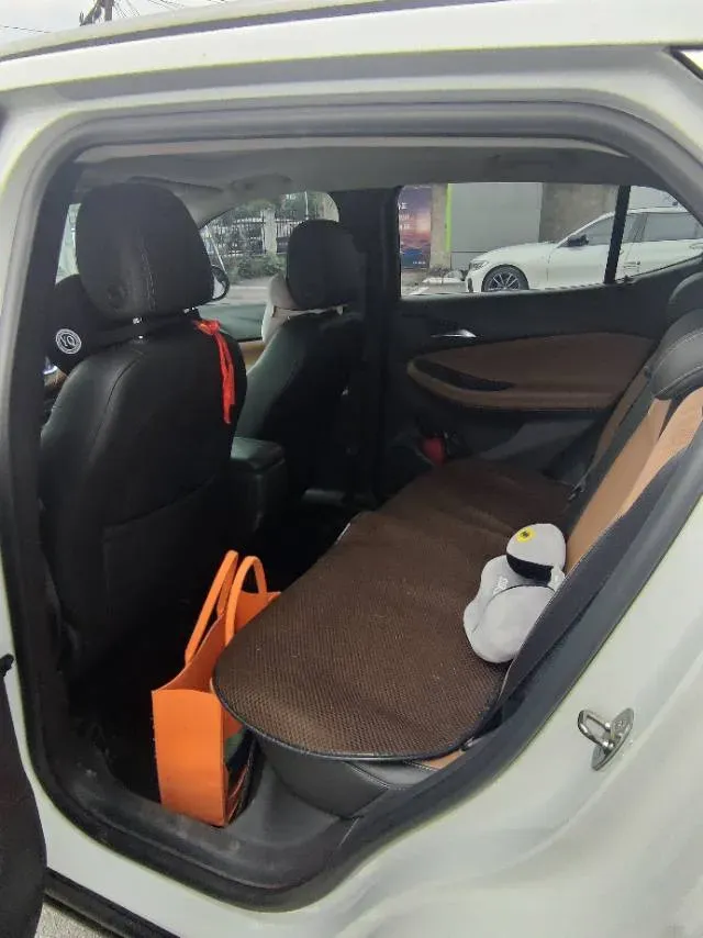 2022 Buick Encore GX 1.3T 165HP L3 CVT,autocango,china used car exporter,china ev exporter,chinese used car exporter,chinese used ev exporter
