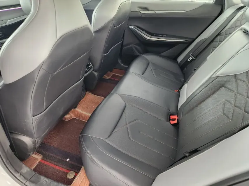 2023 ChangAn Raeton Plus 1.5T 188HP L4 7DCT,autocango,china used car exporter,china ev exporter,chinese used car exporter,chinese used ev exporter