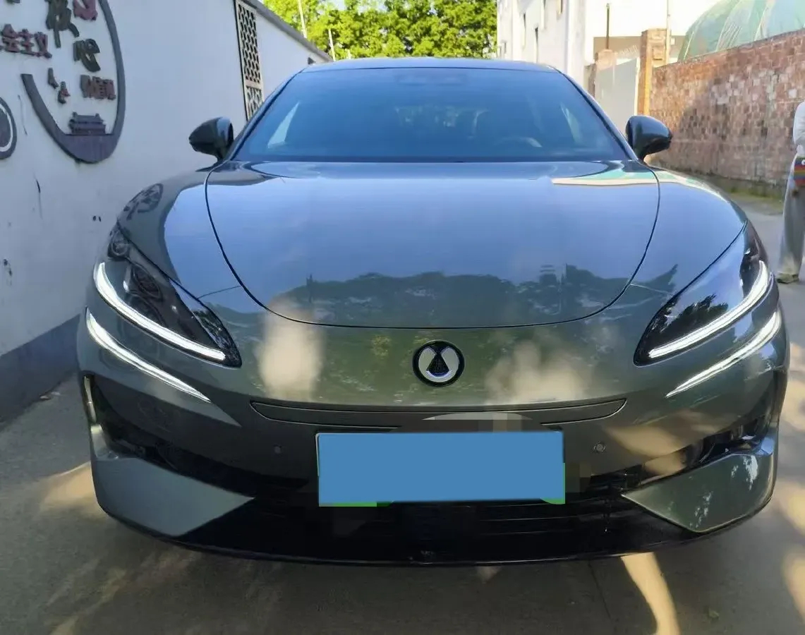 2024 Denza DenzaZ9GT 2.0T 207HP L4 E-CVT PHEV 38.5KWH,autocango,china used car exporter,china ev exporter,chinese used car exporter,chinese used ev exporter