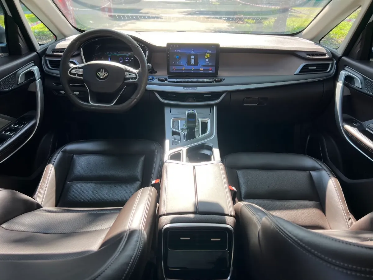 2021 Livan Maple 80v BEV 53KWH,autocango,china used car exporter,china ev exporter,chinese used car exporter,chinese used ev exporter