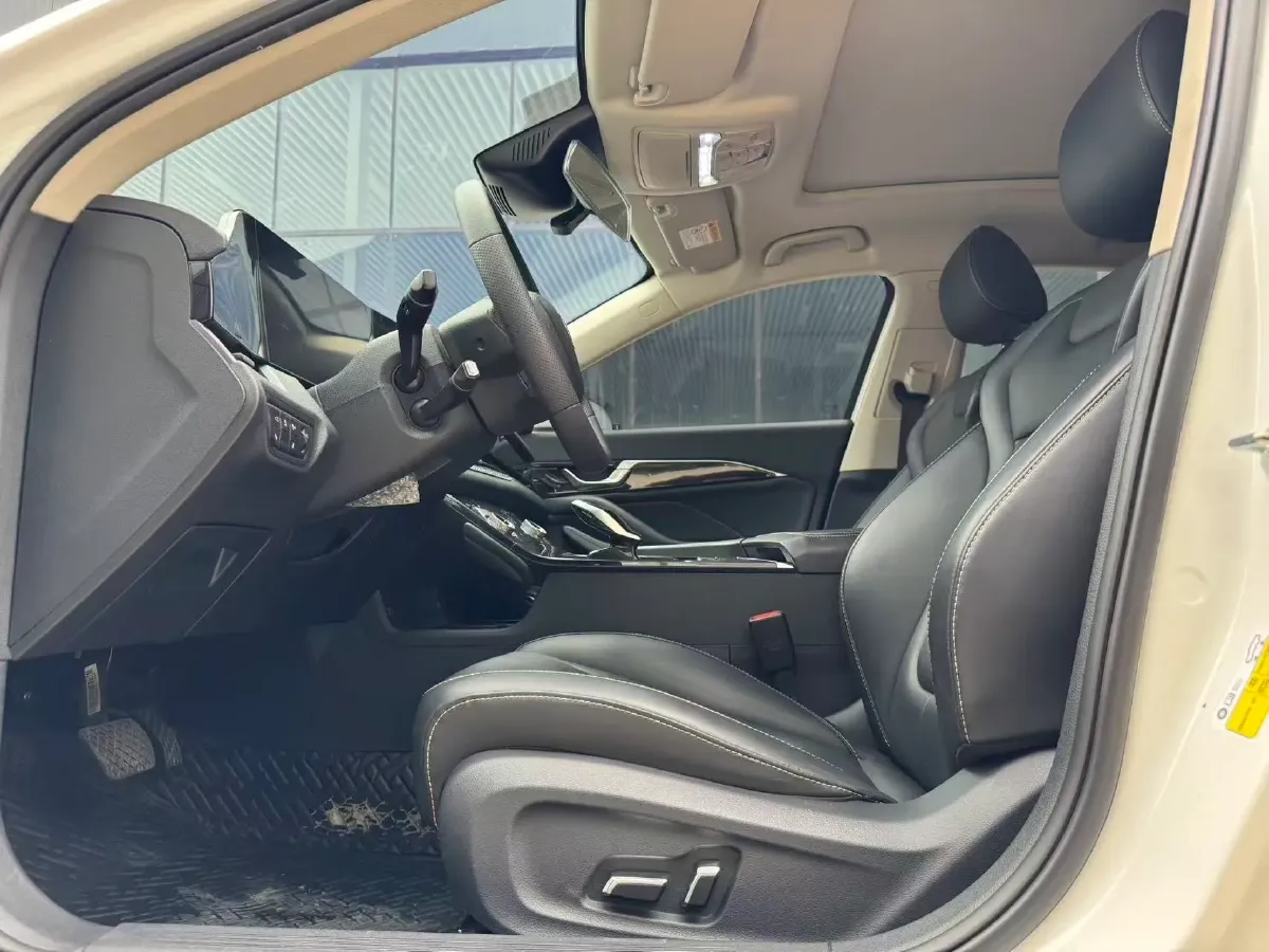 2022 DongFeng Fengon Fengon 580 1.5T 184HP L4 6AT,autocango,china used car exporter,china ev exporter,chinese used car exporter,chinese used ev exporter