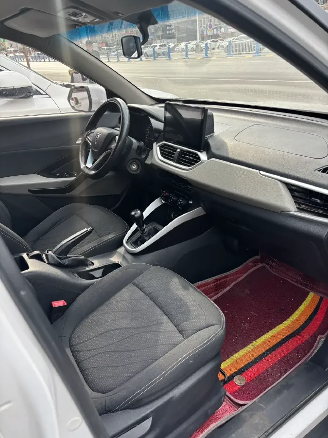 2017 BaoJun 310W 1.5L 105HP L4 6MT,autocango,china used car exporter,china ev exporter,chinese used car exporter,chinese used ev exporter