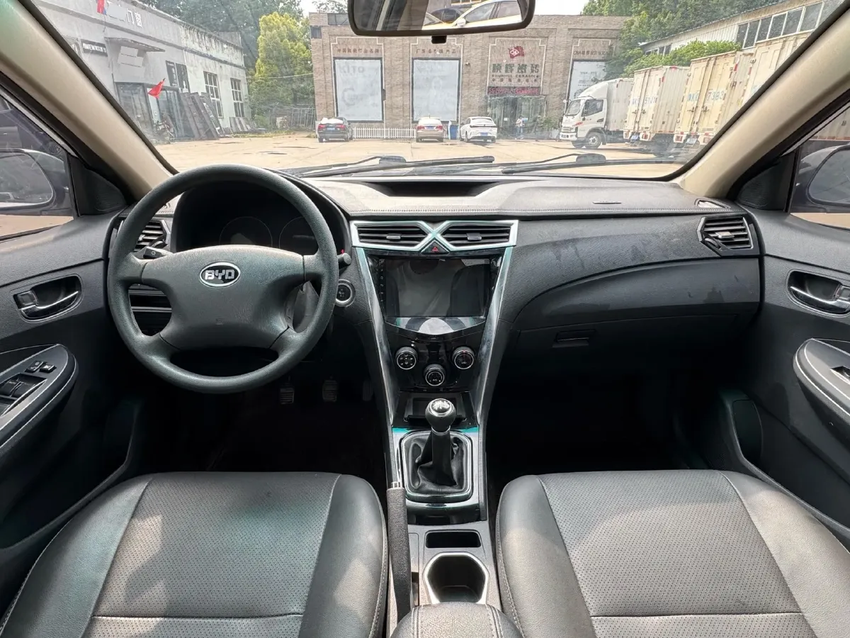 2020 BYD F3 1.5L 109HP L4 5MT,autocango,china used car exporter,china ev exporter,chinese used car exporter,chinese used ev exporter