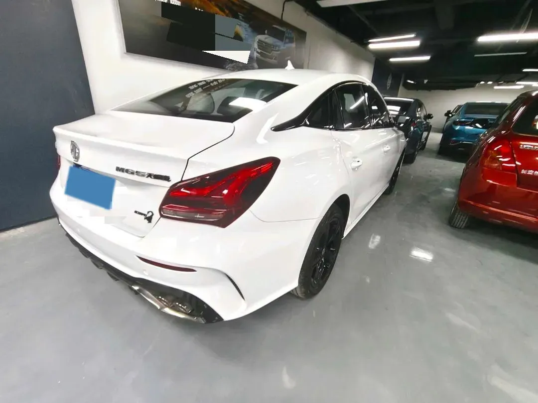 2022 MG 5 Scorpio 1.5T 181HP L4 7DCT,autocango,china used car exporter,china ev exporter,chinese used car exporter,chinese used ev exporter