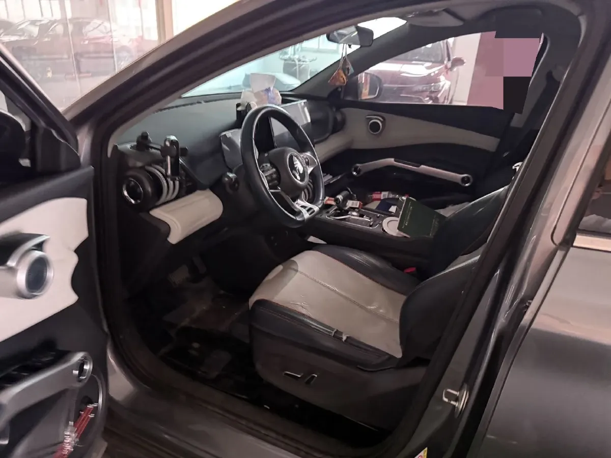 2022 Hycan Z03 BEV 64.23KWH,autocango,china used car exporter,china ev exporter,chinese used car exporter,chinese used ev exporter