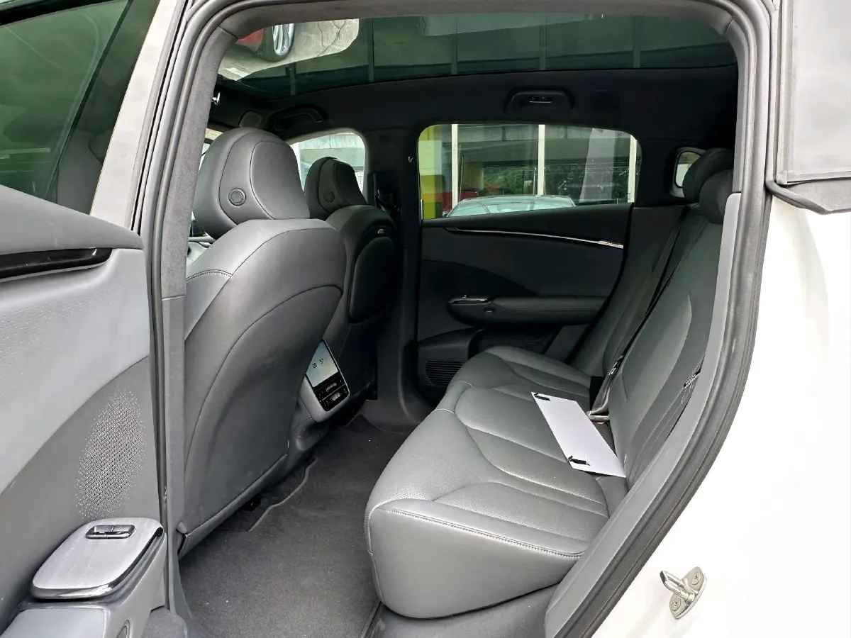 2025 Xpeng G7 BEV,autocango,china used car exporter,china ev exporter,chinese used car exporter,chinese used ev exporter