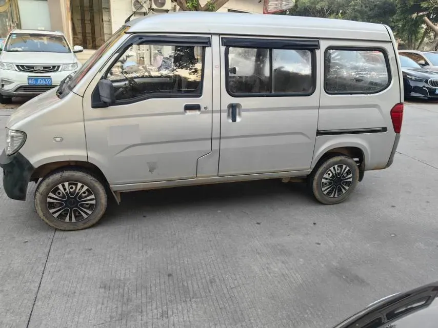 2015 WuLing ZhiGuang 1.2L 82HP L4 5MT,autocango,china used car exporter,china ev exporter,chinese used car exporter,chinese used ev exporter