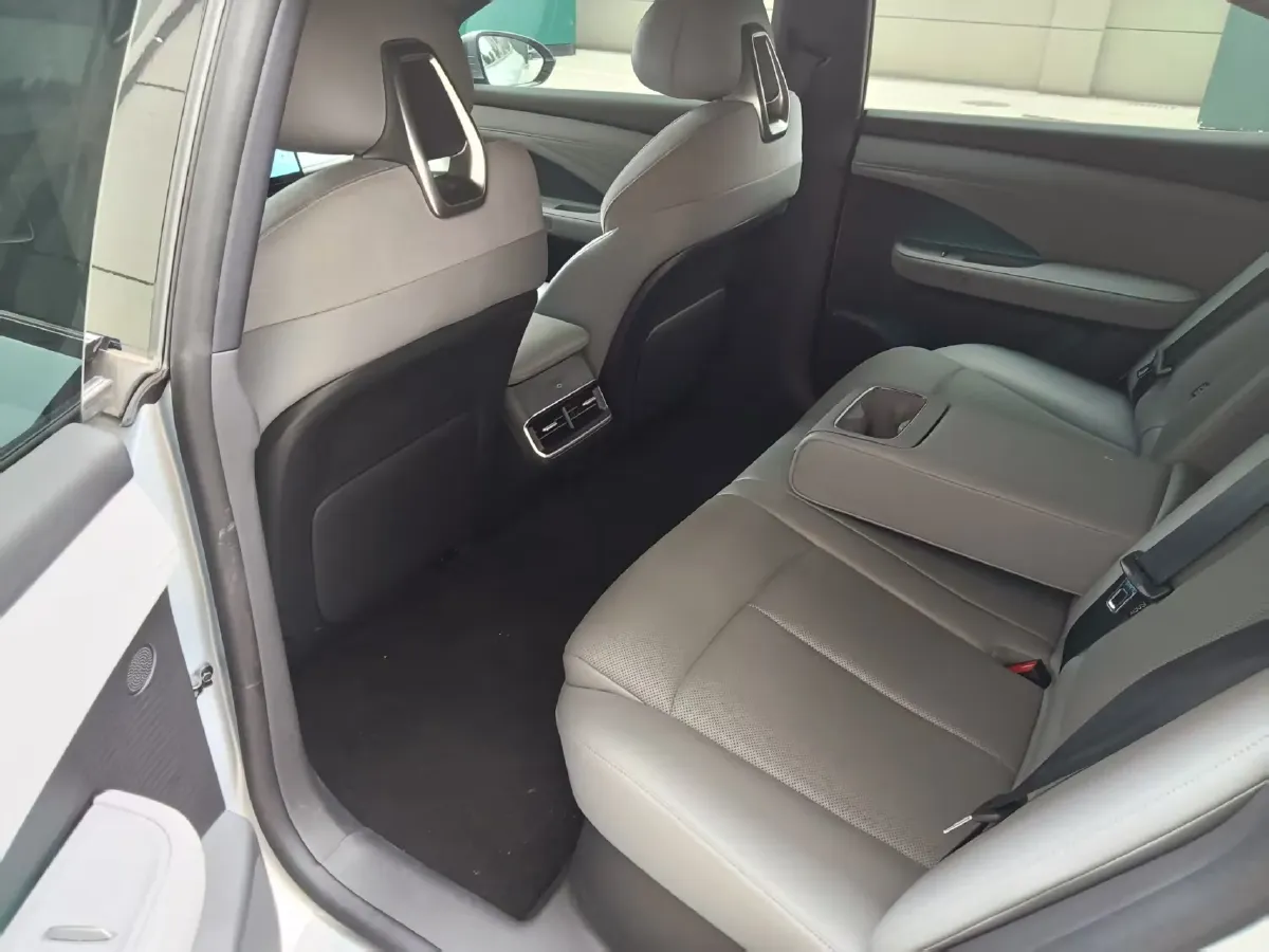 2025 Nissan N7 BEV 58KWH,autocango,china used car exporter,china ev exporter,chinese used car exporter,chinese used ev exporter