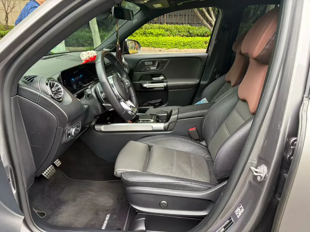 2023 Mercedes-Benz GLB AMG 2.0T 306HP L4 8DCT,autocango,china used car exporter,china ev exporter,chinese used car exporter,chinese used ev exporter