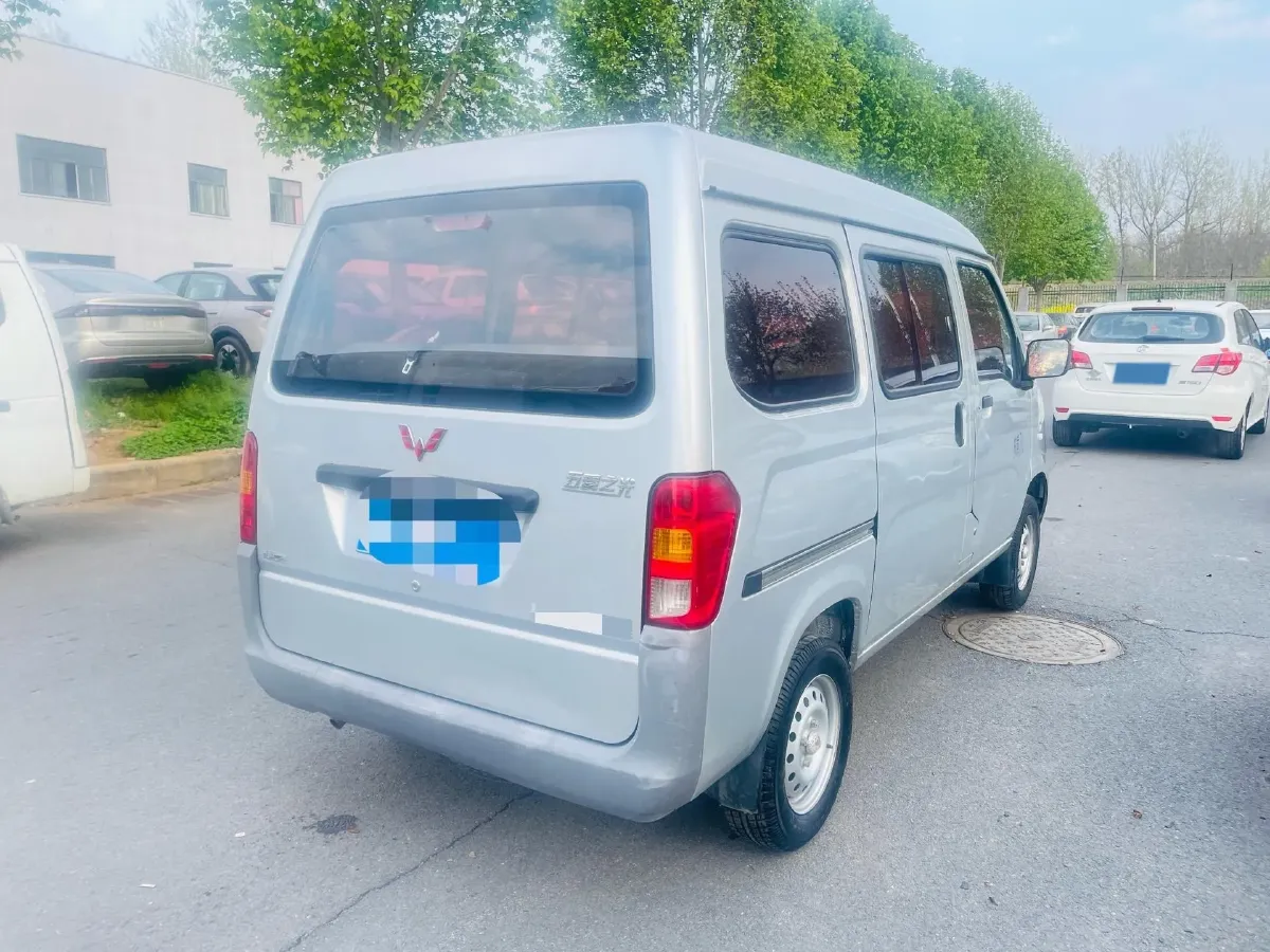 2019 WuLing ZhiGuang 1.2L 82HP L4 5MT,autocango,china used car exporter,china ev exporter,chinese used car exporter,chinese used ev exporter