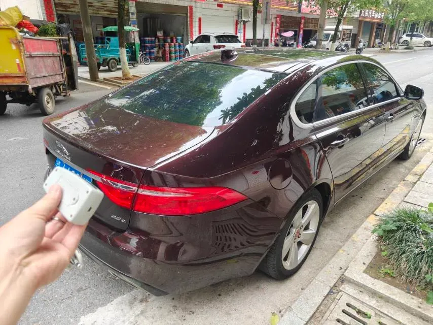 2018 Jaguar XFL 2.0T 200HP L4 8AT,autocango,china used car exporter,china ev exporter,chinese used car exporter,chinese used ev exporter