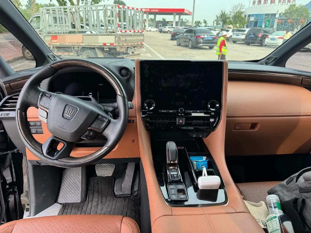 2024 Toyota Vellfire 2.5L 190HP L4 E-CVT Hybrid,autocango,china used car exporter,china ev exporter,chinese used car exporter,chinese used ev exporter
