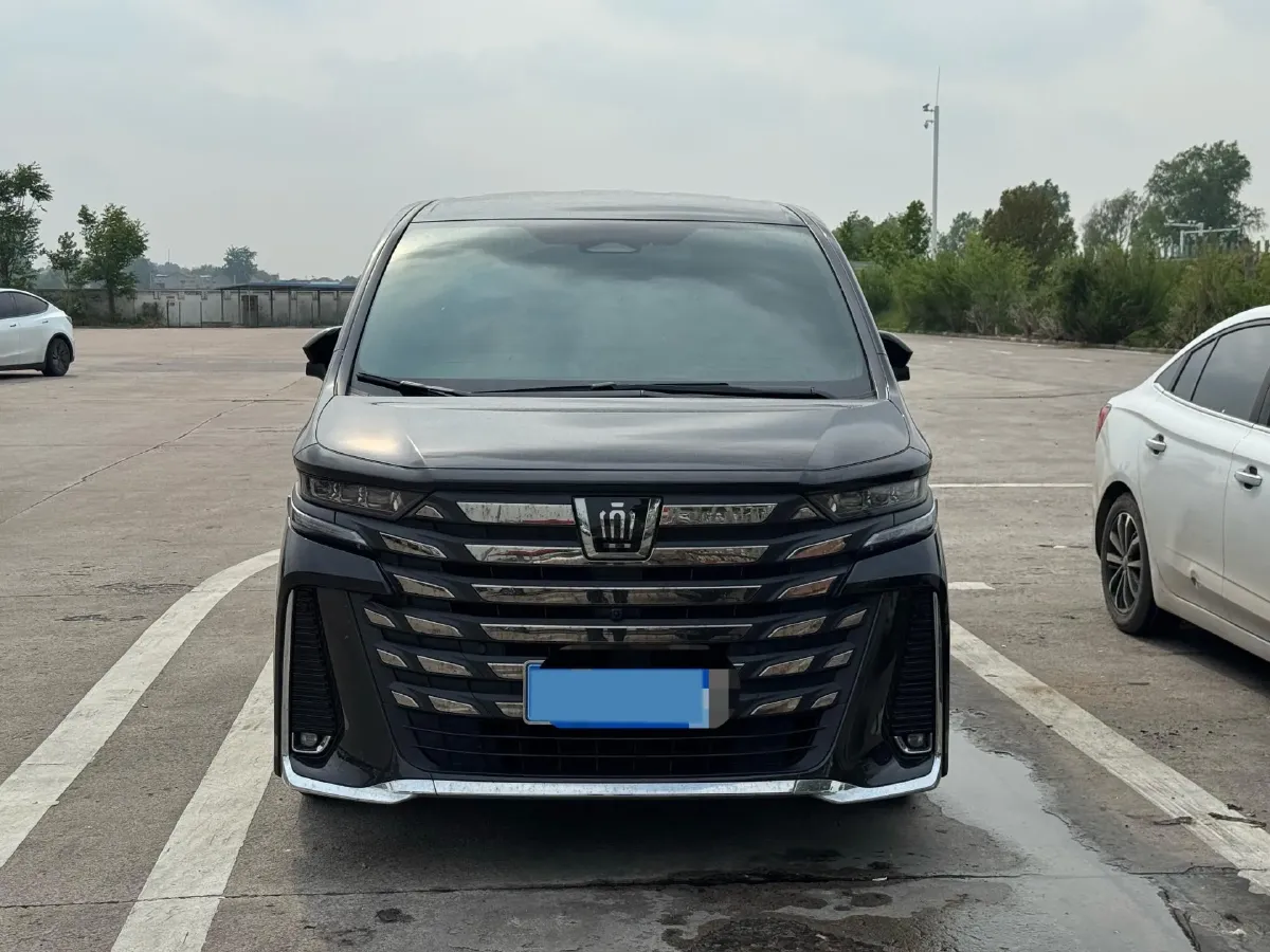 2024 Toyota Vellfire 2.5L 190HP L4 E-CVT Hybrid,autocango,china used car exporter,china ev exporter,chinese used car exporter,chinese used ev exporter