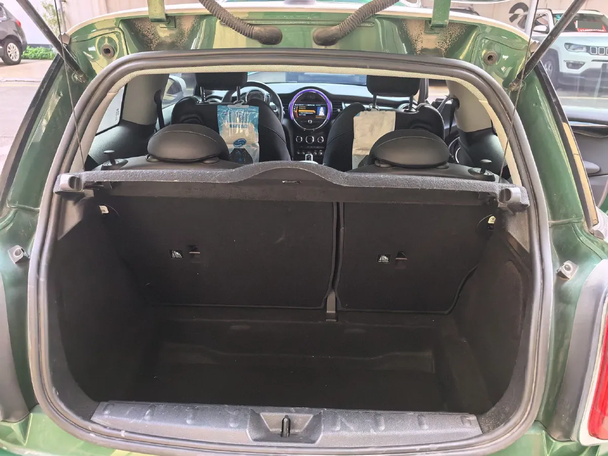 2021 MINI MINI 1.5T 136HP L3 7DCT,autocango,china used car exporter,china ev exporter,chinese used car exporter,chinese used ev exporter