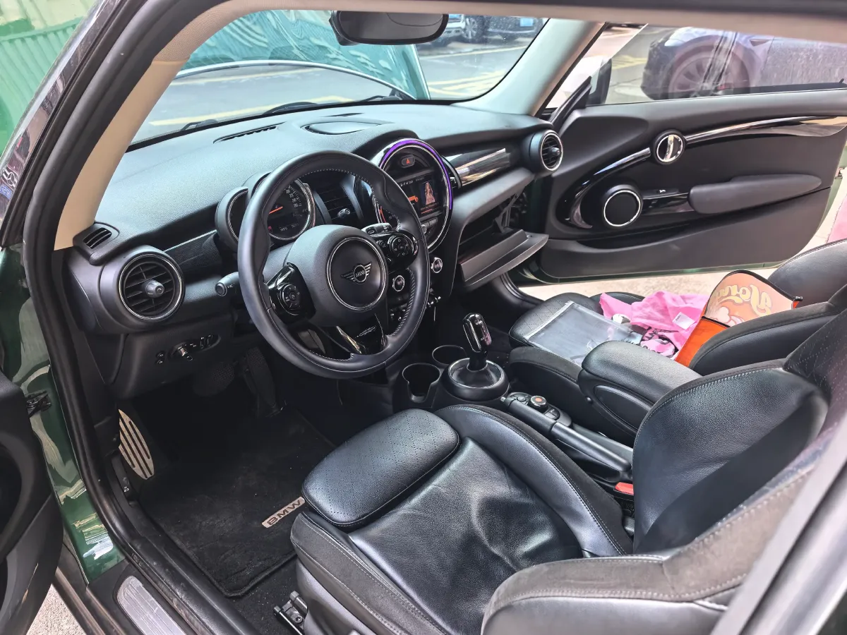 2021 MINI MINI 1.5T 136HP L3 7DCT,autocango,china used car exporter,china ev exporter,chinese used car exporter,chinese used ev exporter