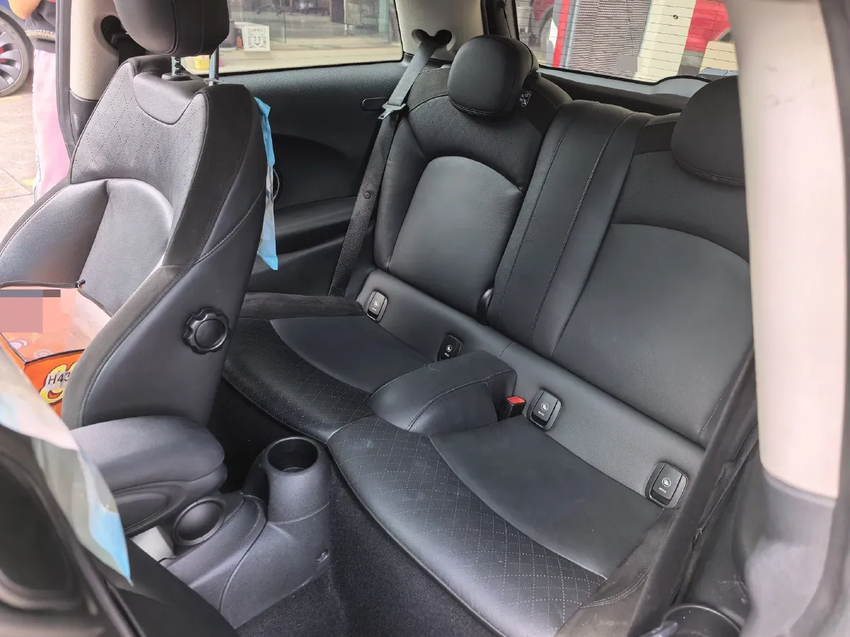 2021 MINI MINI 1.5T 136HP L3 7DCT,autocango,china used car exporter,china ev exporter,chinese used car exporter,chinese used ev exporter