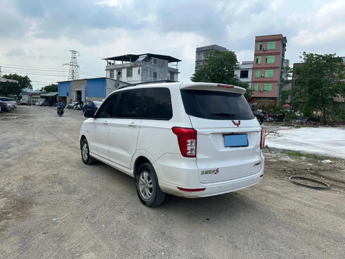 2021 Yema SiPaiKa 1.5L 109HP L4 5MT,autocango,china used car exporter,china ev exporter,chinese used car exporter,chinese used ev exporter