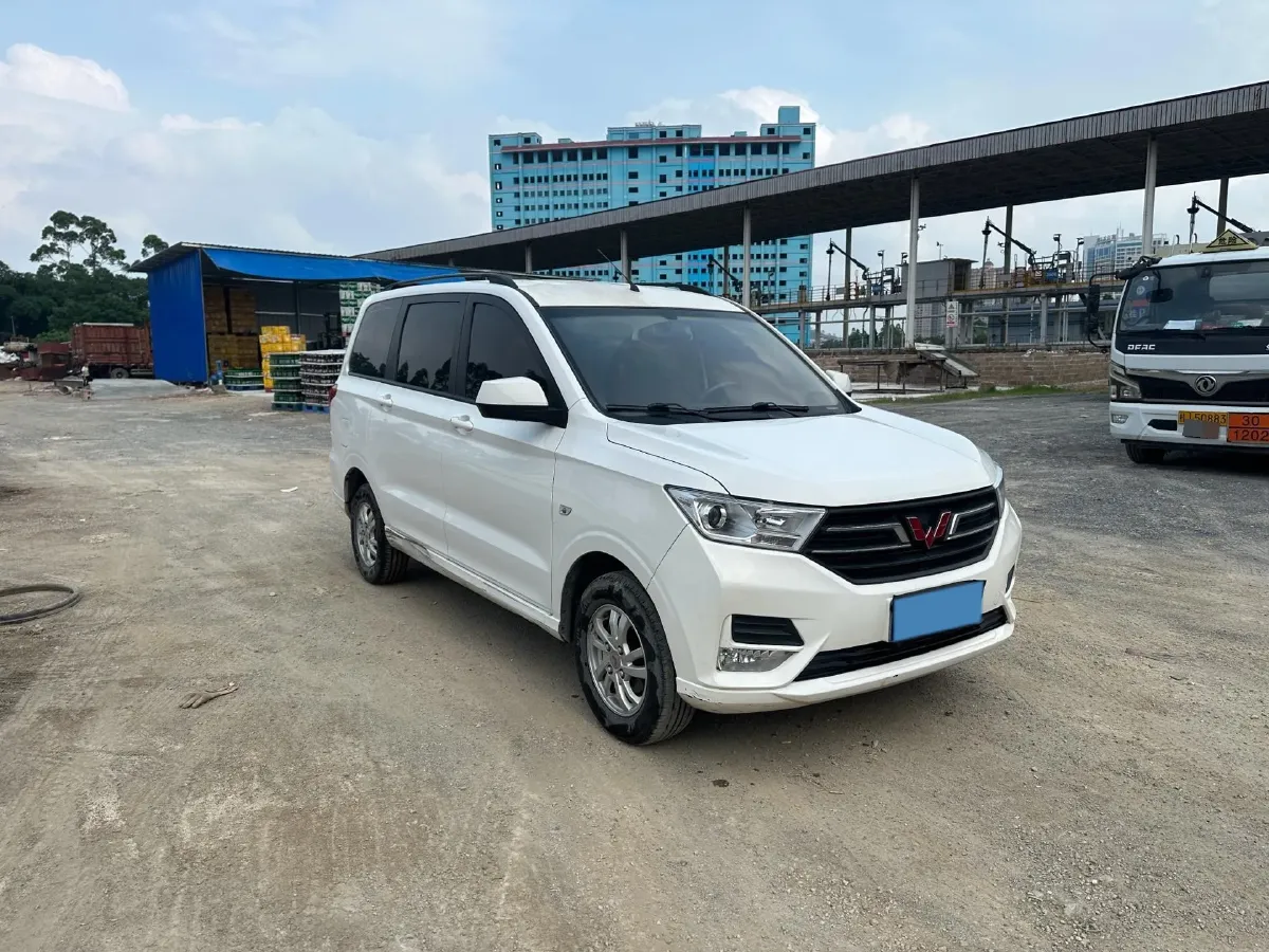 2021 Yema SiPaiKa 1.5L 109HP L4 5MT,autocango,china used car exporter,china ev exporter,chinese used car exporter,chinese used ev exporter