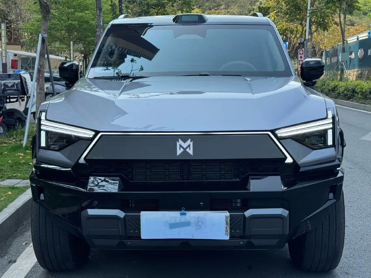 2025 M Hero WarriorM817 1.5T 197HP L4 PHEV,autocango,china used car exporter,china ev exporter,chinese used car exporter,chinese used ev exporter