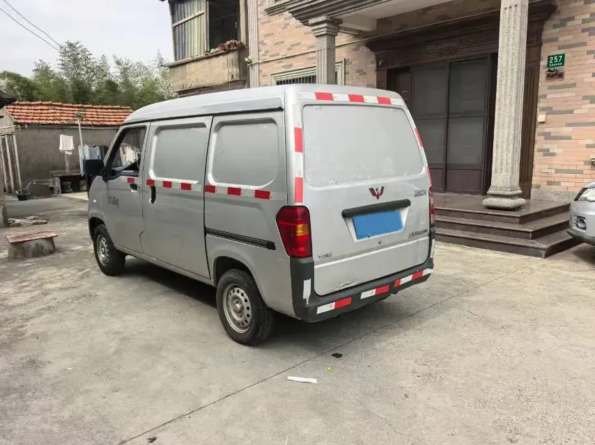 2020 WuLing ZhiGuang 1.2L 76HP L4 5MT,autocango,china used car exporter,china ev exporter,chinese used car exporter,chinese used ev exporter