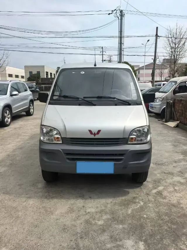 2020 WuLing ZhiGuang 1.2L 76HP L4 5MT,autocango,china used car exporter,china ev exporter,chinese used car exporter,chinese used ev exporter