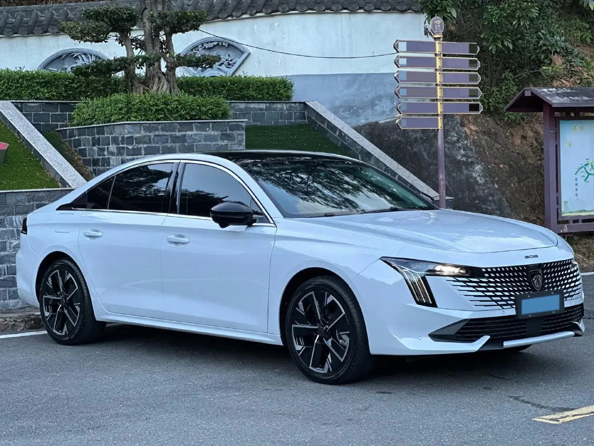2023 Peugeot 508 1.8T 211HP L4 8AT,autocango,china used car exporter,china ev exporter,chinese used car exporter,chinese used ev exporter
