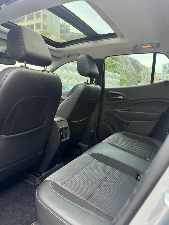 2022 Chevrolet Seeker 1.5T 184HP L4 CVT,autocango,china used car exporter,china ev exporter,chinese used car exporter,chinese used ev exporter