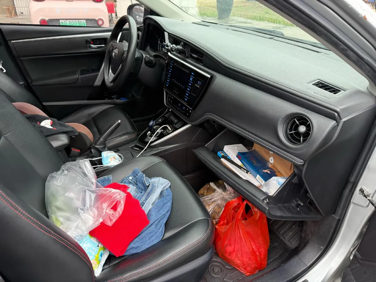 2019 Toyota Corolla Hybird E+ 1.8L 99HP L4 E-CVT PHEV 10.5KWH,autocango,china used car exporter,china ev exporter,chinese used car exporter,chinese used ev exporter