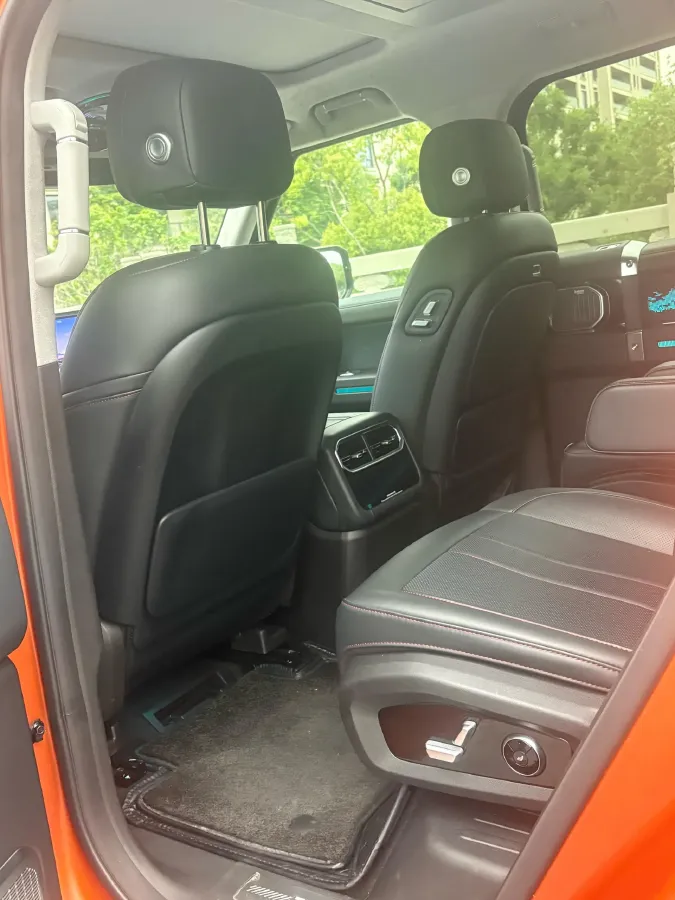 2025 Jetour Zongheng G700 2.0T 211HP L4 2DHT PHEV,autocango,china used car exporter,china ev exporter,chinese used car exporter,chinese used ev exporter