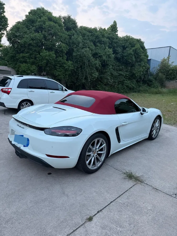 2023 Porsche 718 2.0T 250HP H4 7DCT,autocango,china used car exporter,china ev exporter,chinese used car exporter,chinese used ev exporter