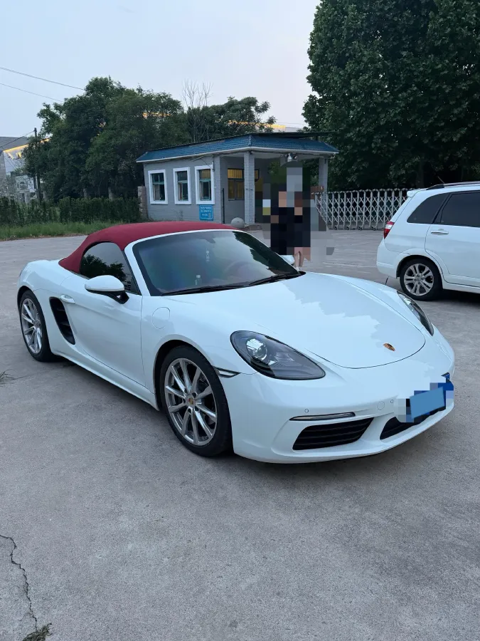 2023 Porsche 718 2.0T 250HP H4 7DCT,autocango,china used car exporter,china ev exporter,chinese used car exporter,chinese used ev exporter