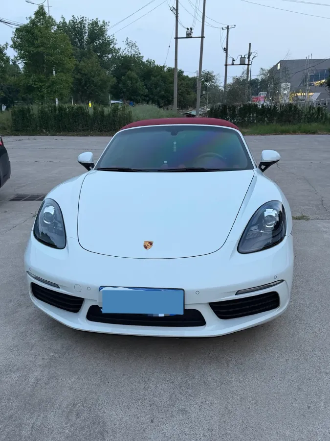 2023 Porsche 718 2.0T 250HP H4 7DCT,autocango,china used car exporter,china ev exporter,chinese used car exporter,chinese used ev exporter