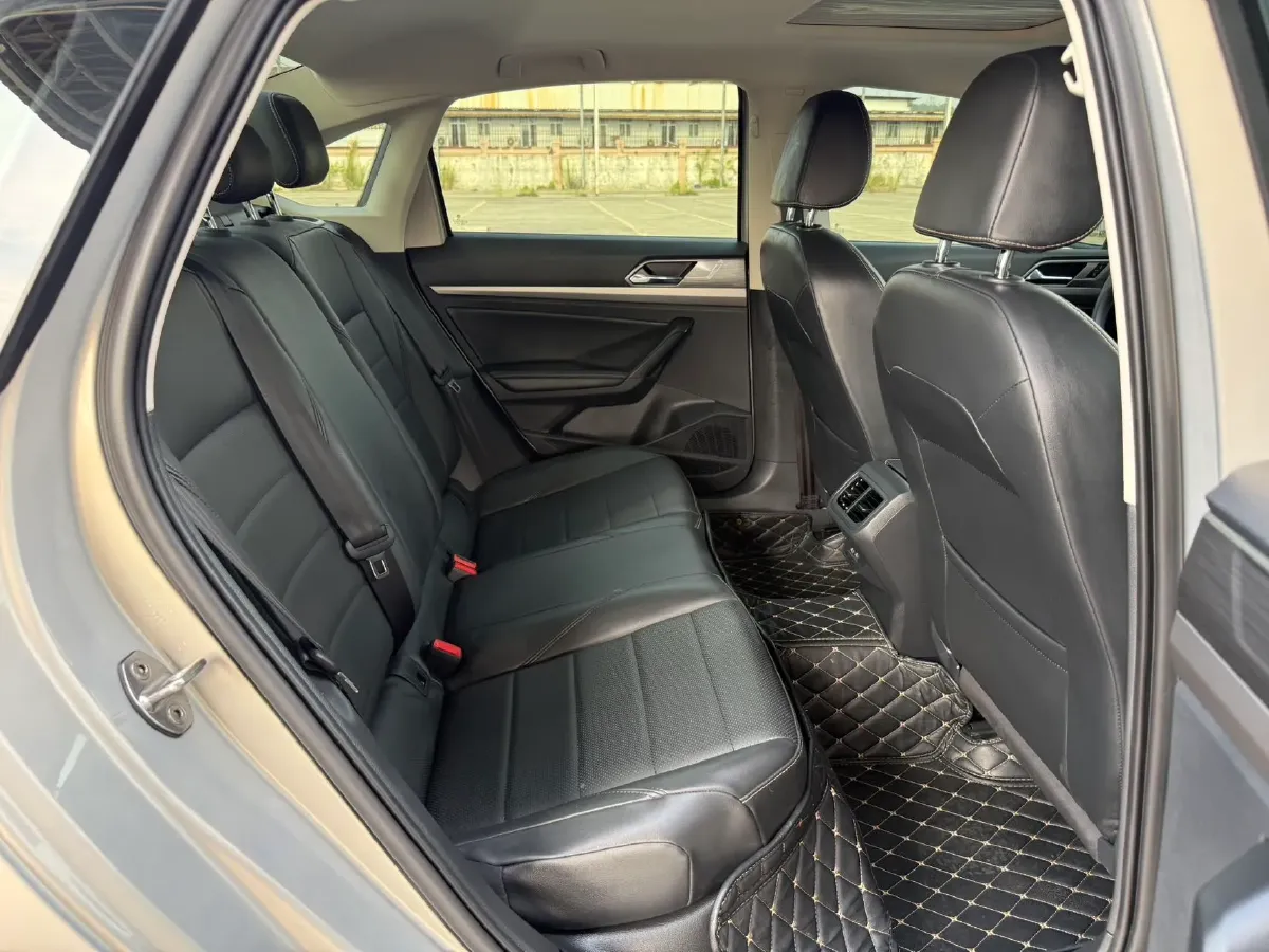 2019 Volkswagen Lavida 1.5L 113HP L4 6AT,autocango,china used car exporter,china ev exporter,chinese used car exporter,chinese used ev exporter