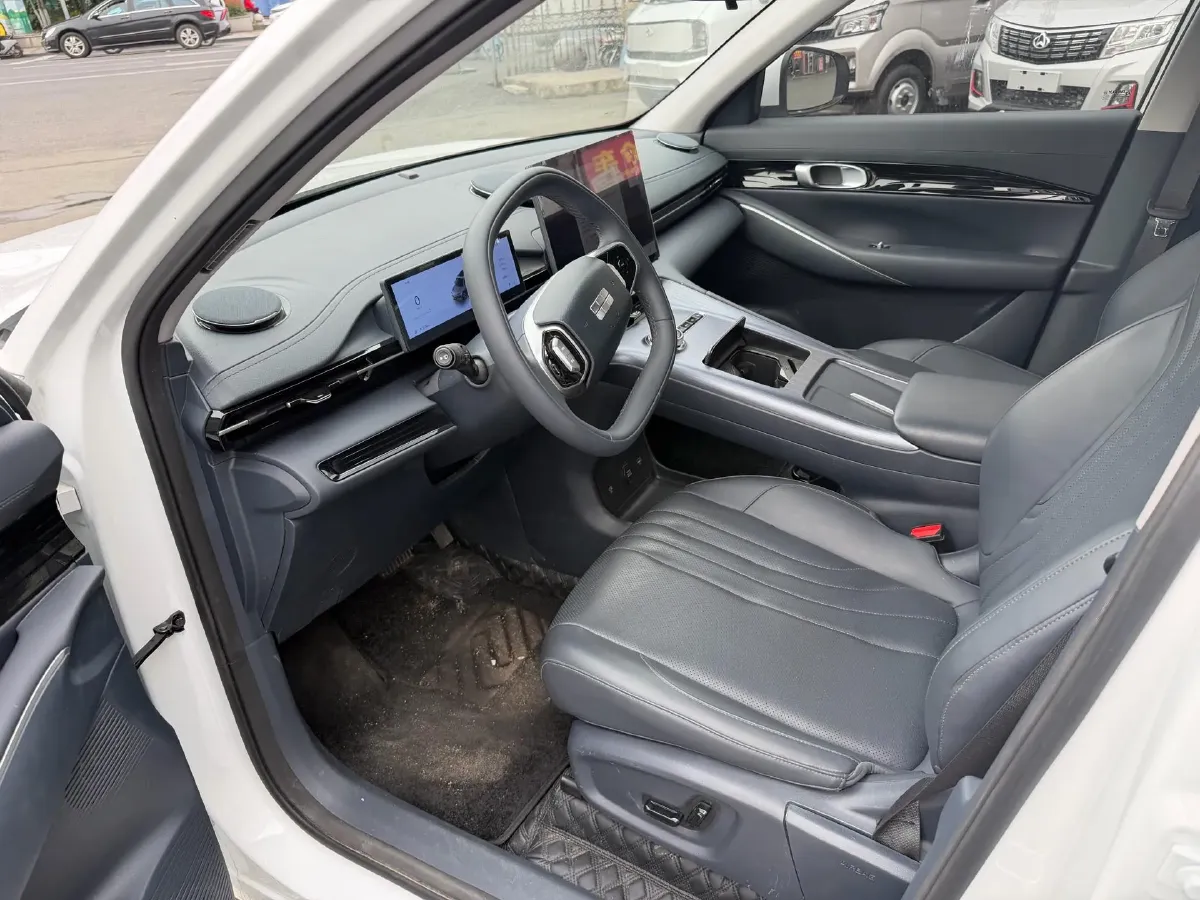 2024 Geely Emgrand L HiP 1.5T 181HP L4 3DHT PHEV 15.5KWH,autocango,china used car exporter,china ev exporter,chinese used car exporter,chinese used ev exporter