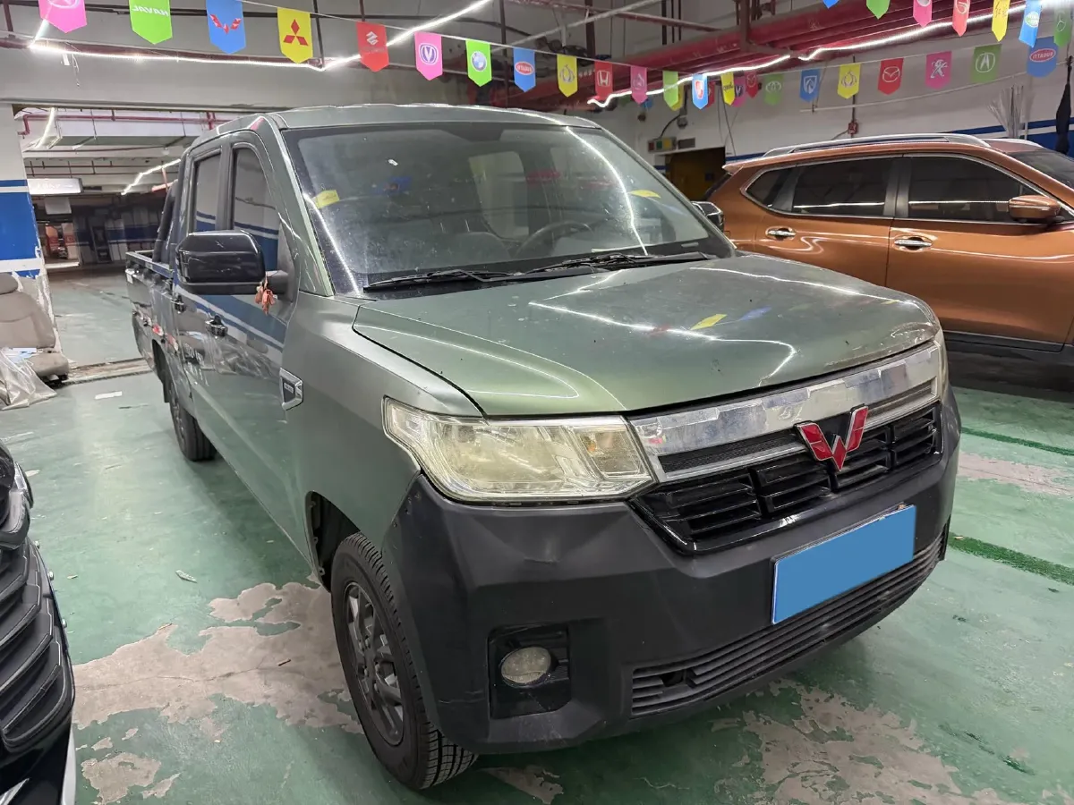 2021 WuLing ZhentTu 1.5L 99HP L4 5MT,autocango,china used car exporter,china ev exporter,chinese used car exporter,chinese used ev exporter