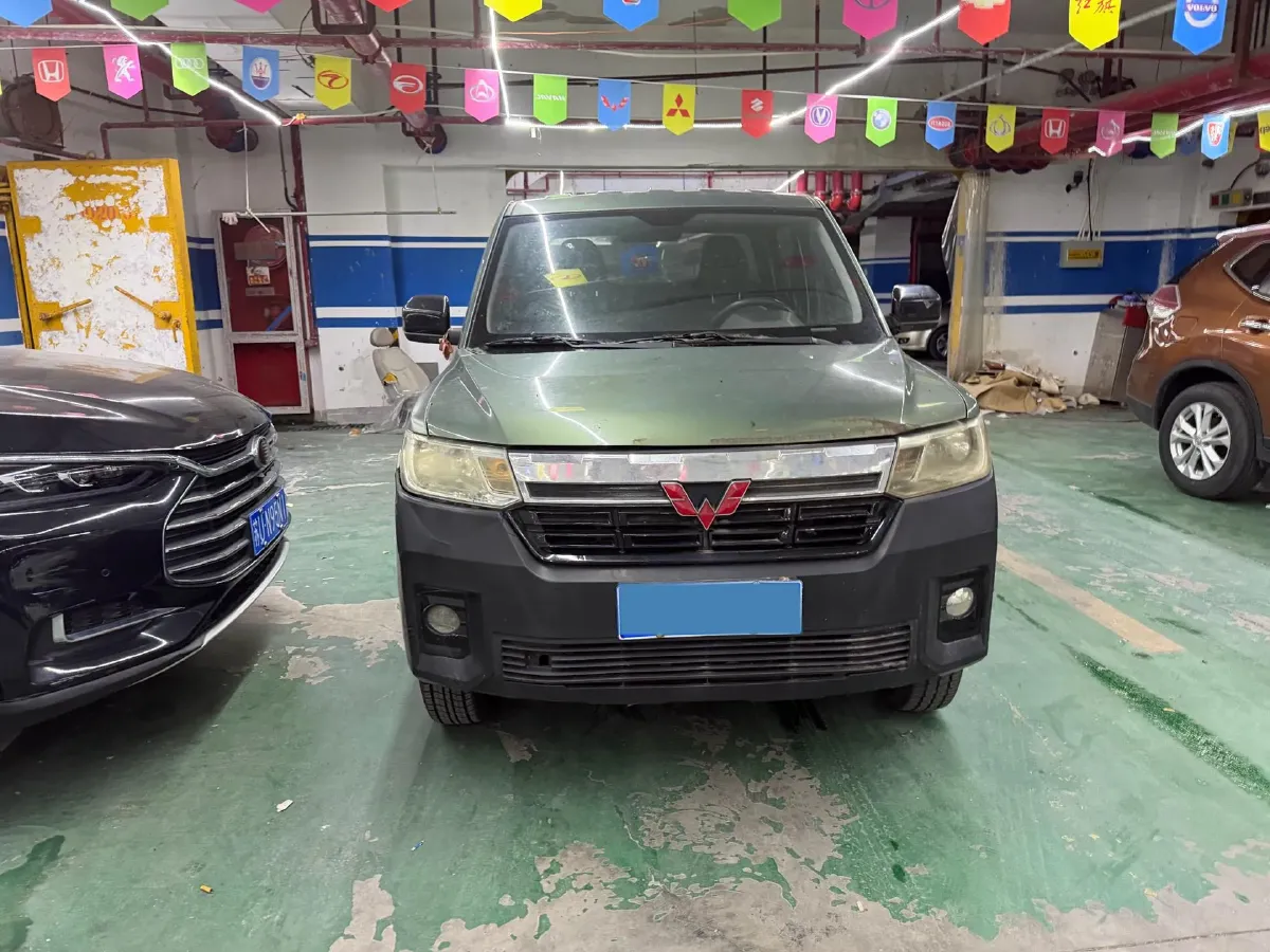 2021 WuLing ZhentTu 1.5L 99HP L4 5MT,autocango,china used car exporter,china ev exporter,chinese used car exporter,chinese used ev exporter